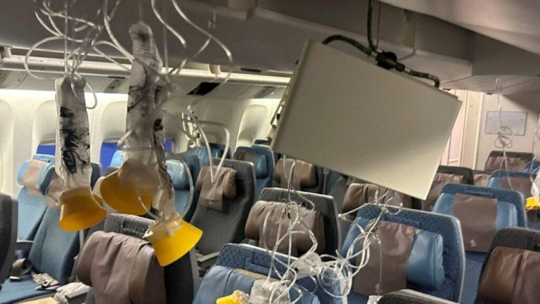 22 Passengers Suffered Spinal Cord Injuries, 6 Had Head Trauma from Turbulence-hit SIA Flight