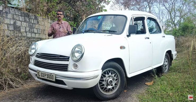 Closer Look At The Avigo – The Rare Cousin Of The Hindustan Ambassador [Video]