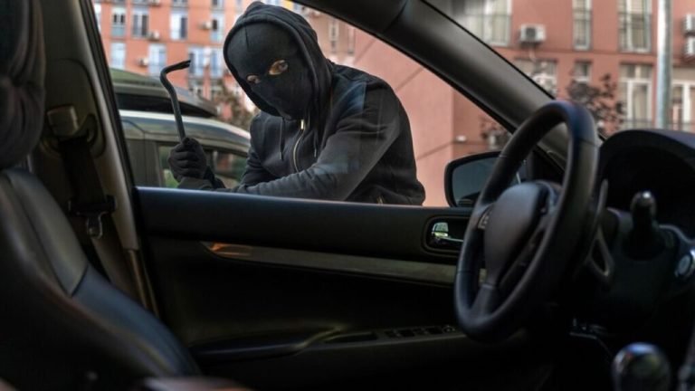 If your car gets stolen, you will get full insurance money, quickly add on Return to Invoice cover | car theft insurance claim a