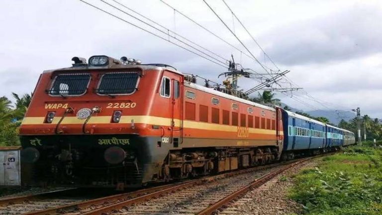 Indian Railways: Train operations disrupted on Patna Buxar section, OHE wire broken between Bihia-Banahi station.