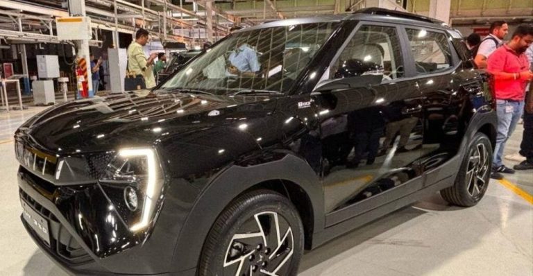 Mahindra Delivered 1500 Units of XUV 3XO On First Day, Full Detail Inside