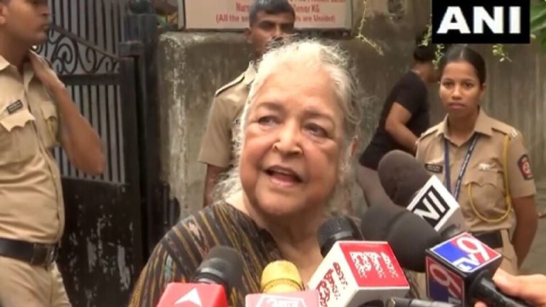 Veteran actress Shubha Khote exercised her right to vote!  She said 'The rest of the days will be happy…'