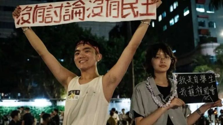 Taiwan passes bill to reduce president's power, know why it is being considered pro-China? | Taiwan legislature passes chang