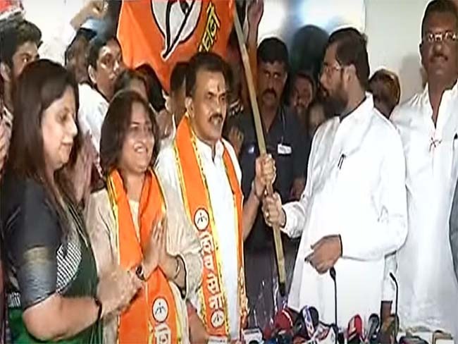 Sanjay Nirupam joins Shiv Sena in presence of CM Shinde