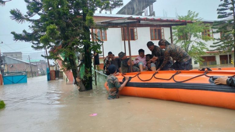 Cyclone 'Remal' has hit Assam, 42 thousand people have been affected, 5 people have died so far