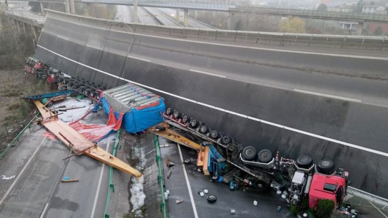 China Flood: Highway collapsed due to storm in China, 19 people died