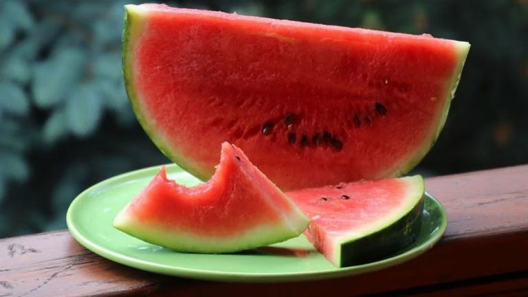 Summer season: Don’t be deceived in buying watermelon, identify the chemical with this trick