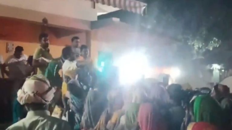 BJP candidate distributed sarees to women, video went viral on social media