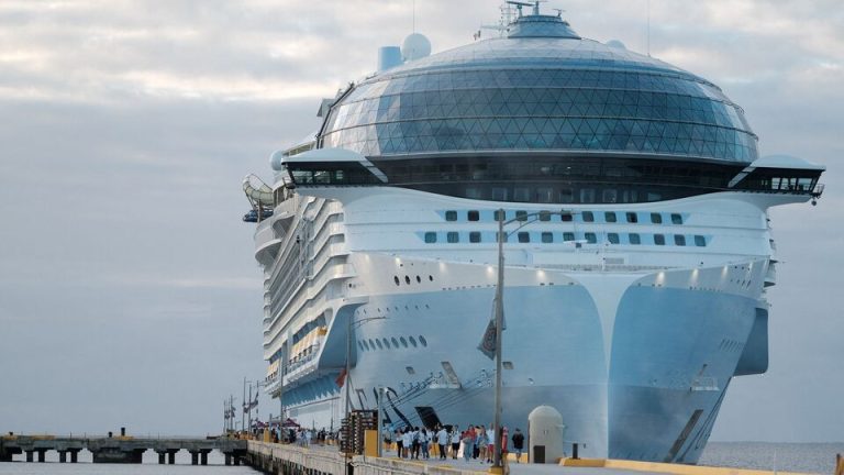 Worlds Largest Cruise Ship: A young man committed suicide by jumping from the world's largest cruise ship