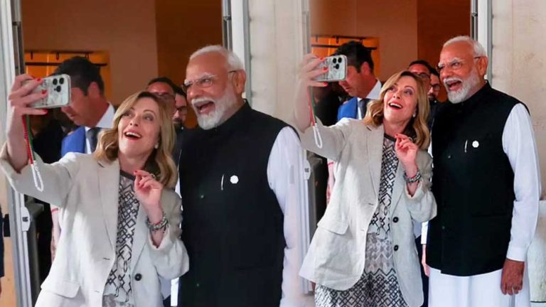 Meloni took a selfie with PM Modi, India's dominance seen in G7