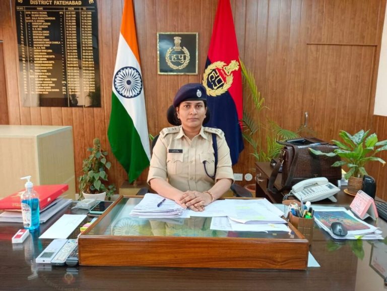 Be careful, cyber fraud is going on through WhatsApp: SP Aastha Modi – ..