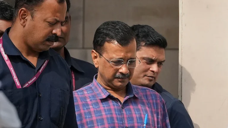 BIG BREAKING: CBI arrests Kejriwal, double blow in Delhi liquor scam, already lodged in Tihar jail in the same case, CM withdraws petition from SC