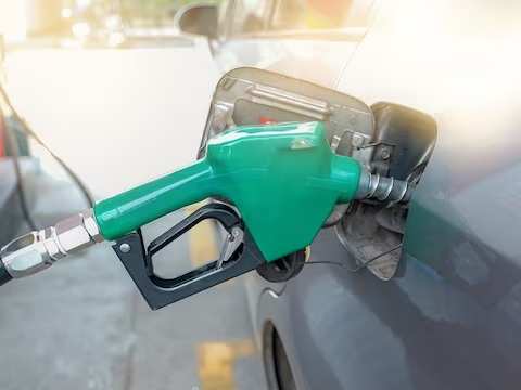 Don't let filling the car's fuel tank prove to be costly, it can cause major damage