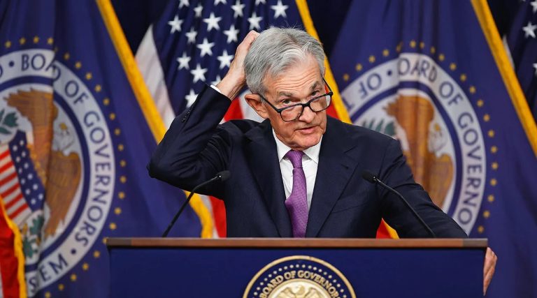 Why is the Federal Reserve keeping interest rates unchanged, and fearing a cut?