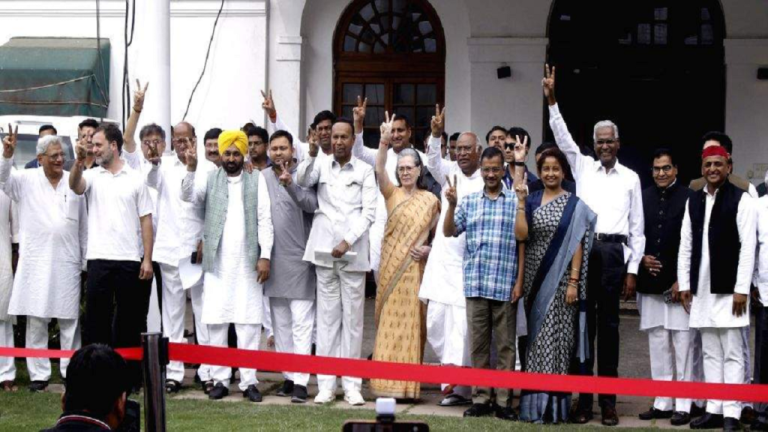 Opposition alliance meeting at Mallikarjun Kharge's residence, will participate in TV show exit poll debate, Mamata, Stalin, Mehbooba kept distance