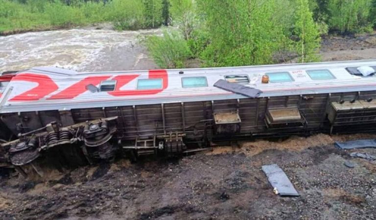 Train derailment in Russia injures 70-Read