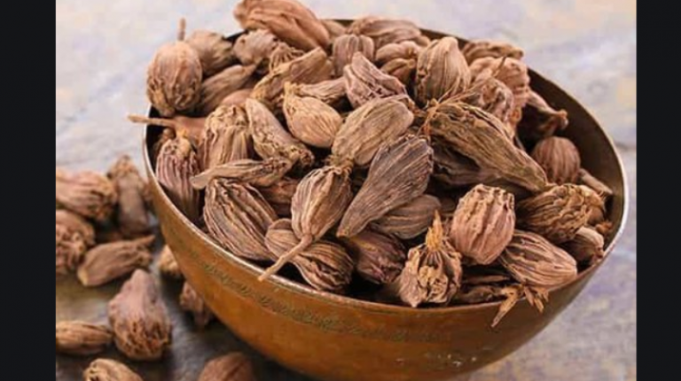 You will be surprised to know the many benefits of black cardamom