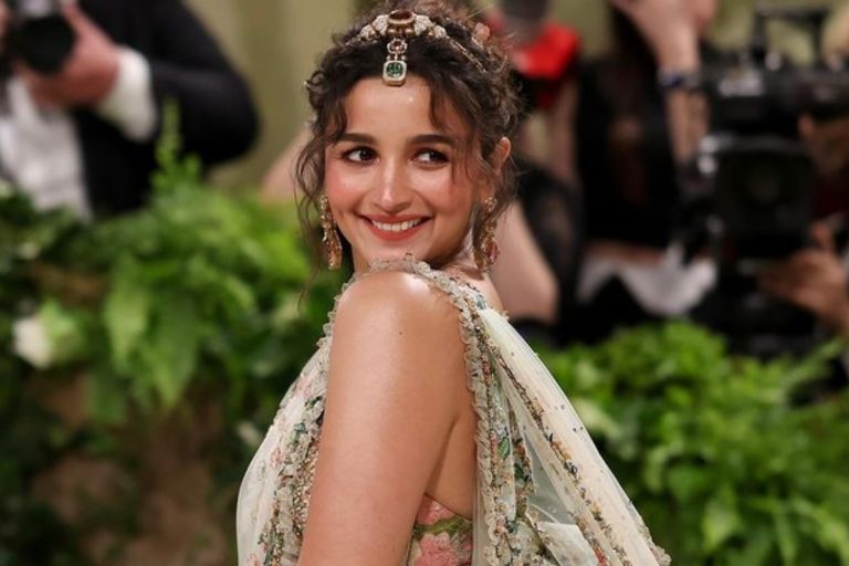 Alia Bhatt Deepfake Video: Once again Alia Bhatt is a victim of deepfake video, fans say – stay away from AI…