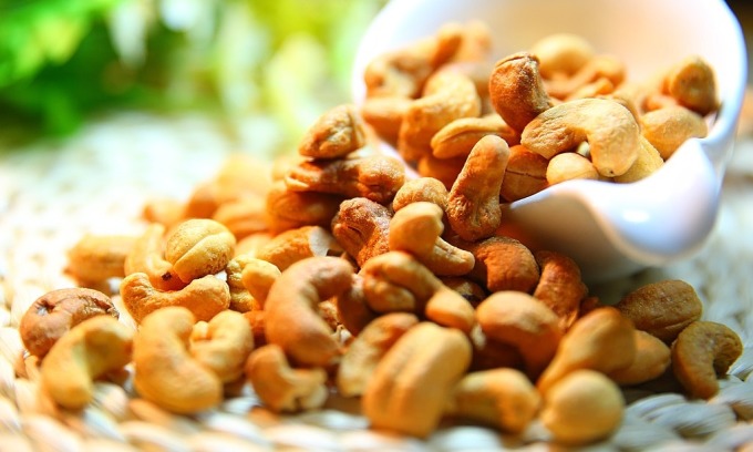 Cashew processing plants face shortage as African suppliers default