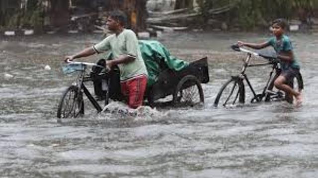 Heavy Rains Pound Delhi; Five Dead, Waterlogging, Traffic Snarls Add To Chaos | Read