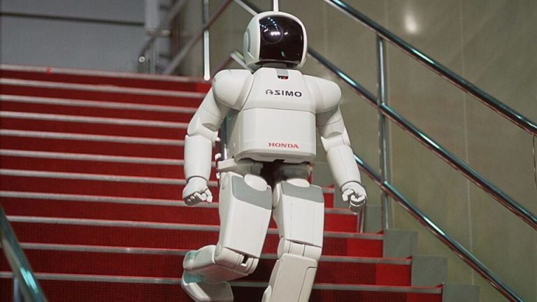 Robot Suicide: Frustrated with 9 hours of duty, a robot commits suicide;  Ended life by jumping from stairs, investigation underway