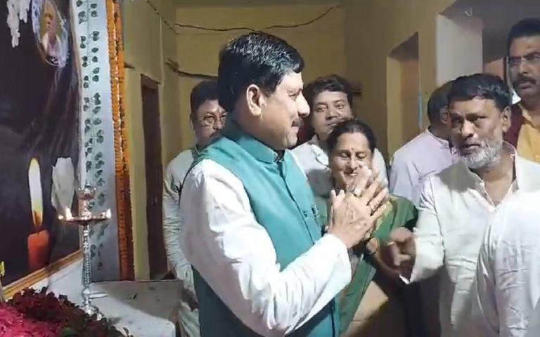 Madhya Pradesh Chief Minister Mohan Yadav visited Sitamarhi and paid tributes to former BJP National Vice President Prabhat Jha.