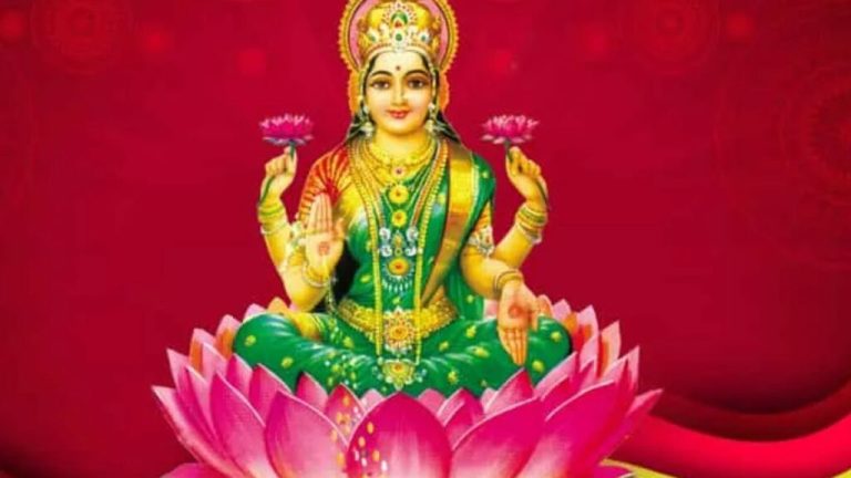 Goddess Lakshmi is knocking at your door, know the arrival of wealth from these 5 auspicious signs: Goddess Lakshmi Upaay