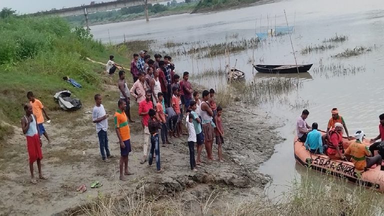 Samastipur News: Brother, younger brother drowns in river after Nagapanchami festival, search continues