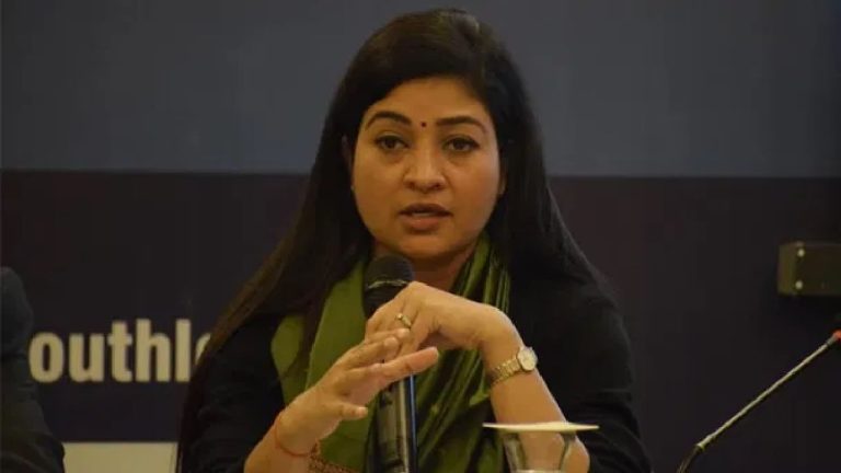 Alka Lamba threatened to kick her shoe and throw her out of the meeting…Congress woman leader alleges