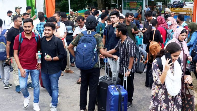 What do Indian students study in Bangladesh?  Amid the violence, 4500 people returned home