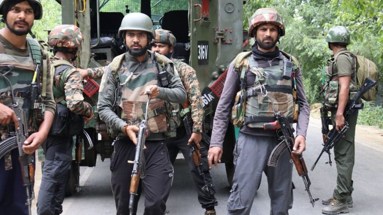 Terrorist attack in J&K Kathua, terrorists open fire on army vehicle