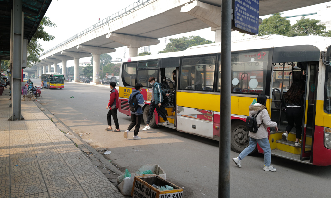 Hanoi phasing out diesel public buses through 2035