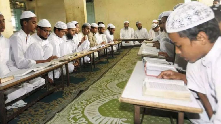 The government should withdraw its order on madrassas… said Jamiat Ulama-e-Hind chief Maulana Madani.