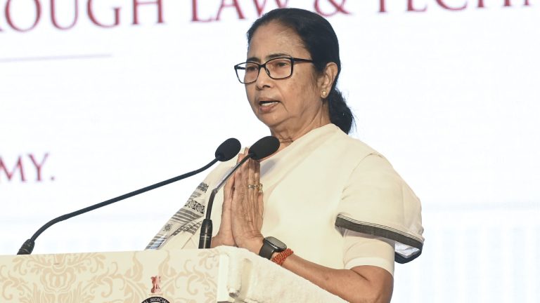 Repressive regime claimed 13 innocent lives, Mamata commemorates Martyrs' Day, targets CPMI