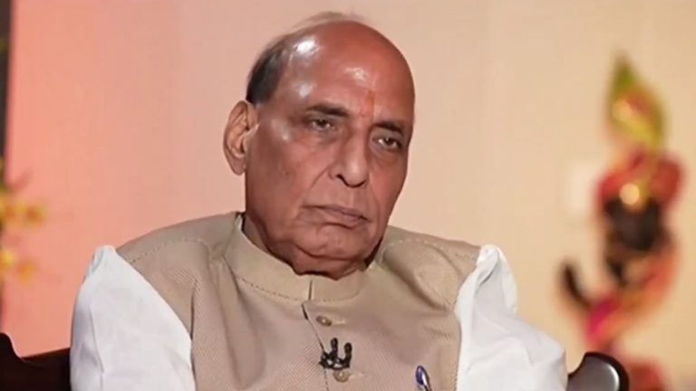 Defense Minister Rajnath Singh was admitted to AIIMS after suffering from back pain