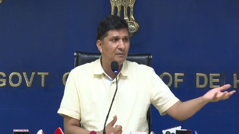 Hang the responsible officials, I am with you… Minister Saurabh Bhardwaj said on the training center complaint.