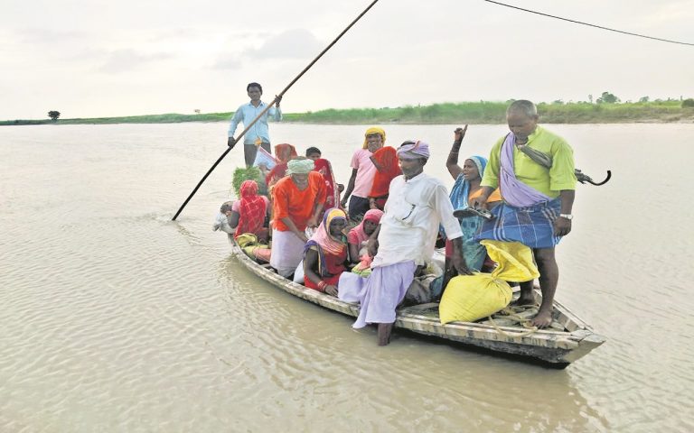 Bihar Flood News: Rivers rise and fall, administration on alert over dam