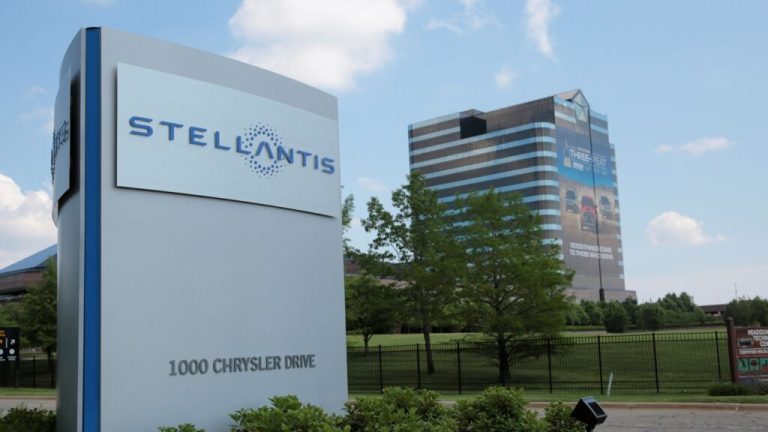 Stellantis to Offer Extensive Buyouts to U.S. Salaried Employees, Signals Potential Layoffs