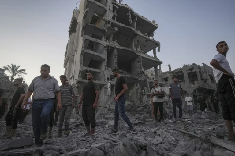 Israeli airstrike on Gaza school kills over 60 people