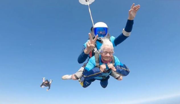 Manatee Bailey skydiver Historic Jump: Manatee Bailey became the oldest woman to skydive from a plane, jumping from 7,000 feet