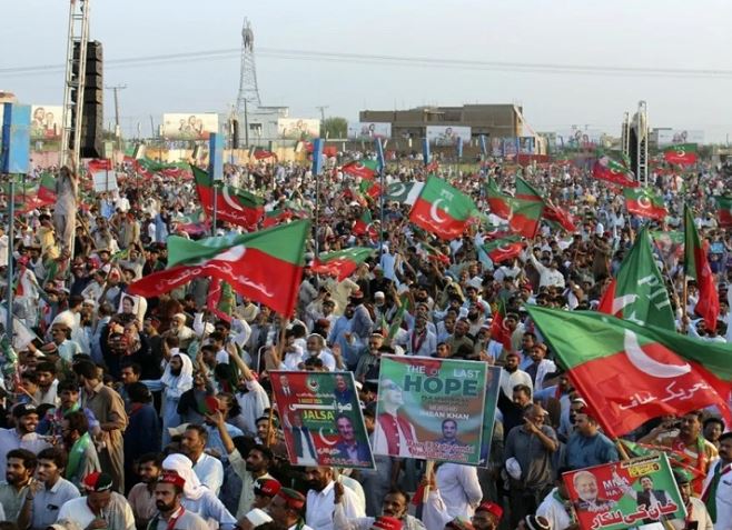 Pakistan Imran Khan: Thousands of PTI supporters took to the streets demanding the release of Imran Khan, a big demonstration is planned