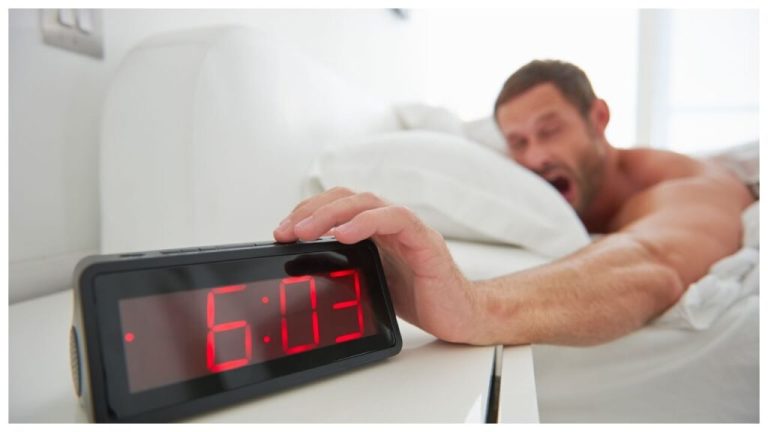 Setting multiple alarms to wake up early? Doctors explain why it is a mistake