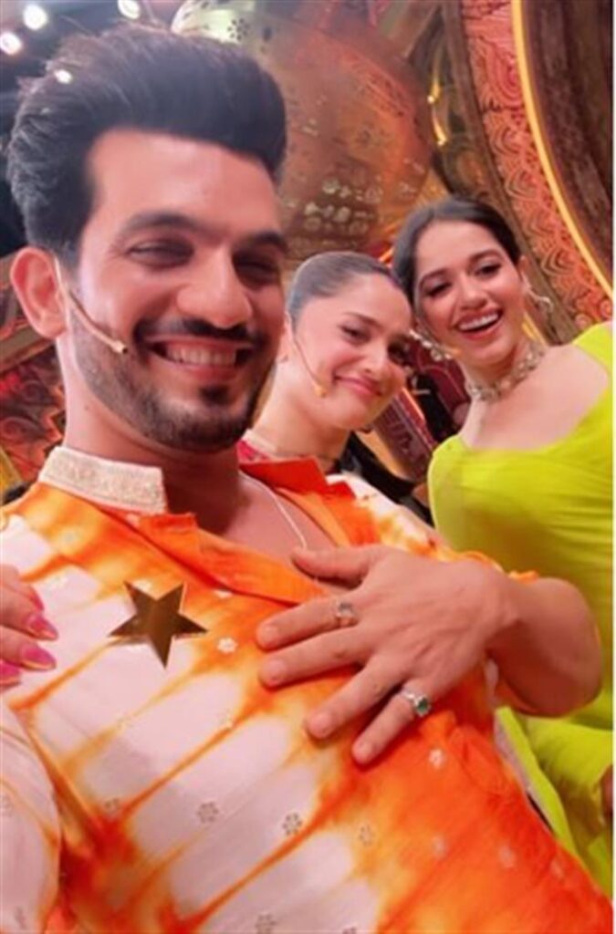 Arjun Bijlani grooves to beats of 'Kajra Mohabbat Wala' with Jannat Zubair, Ankita Lokhande