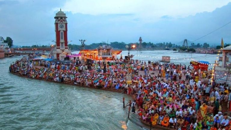 Today is Ganga Dussehra, if you do not take bath in the holy river then do this work, you will get reward