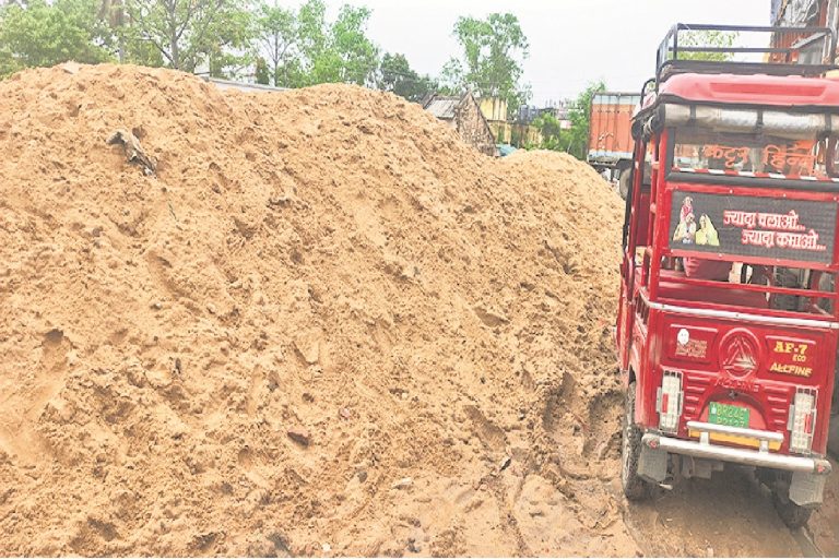 Bihar News: Big crackdown on sand mafia, FIR against five, fine over 13 lakhs