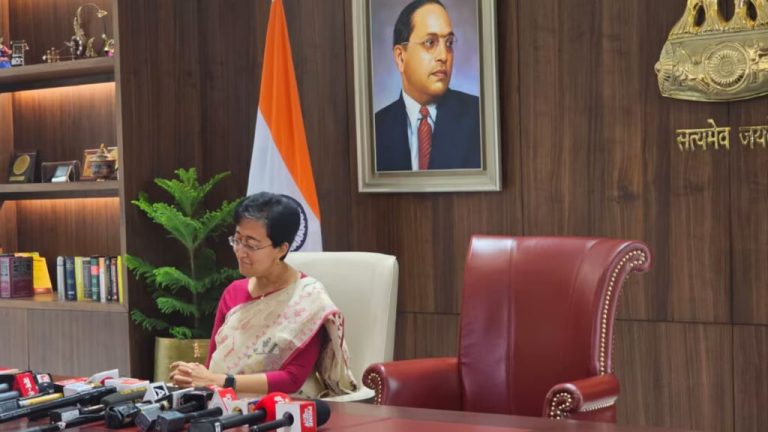 BJP said on the empty chair next to CM Atishi – this is not following the ideals, this is sycophancy…