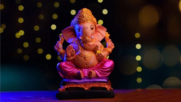 Recite these Sanskrit shlokas in the morning worship of Ganeshji, it will be fruitful for you