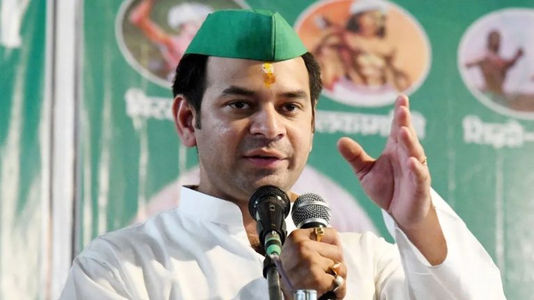 Land to work: After Lalu-Tejashwi, now Tej Pratap is also caught, court issues summons for first time, to appear on October 7