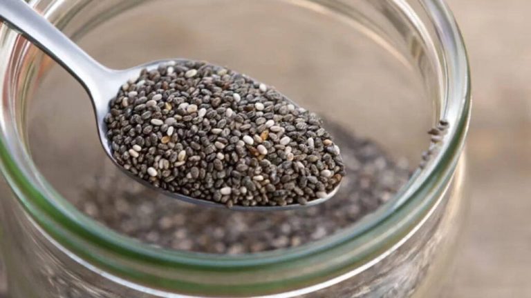 If you are not using chia seeds daily then know the harm caused by it.