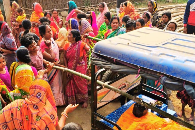 The joy of the marriage turned to sorrow in Sahibganj, the son's wedding in the evening and the father's death in the morning.